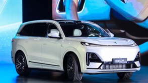 深藍 S09 旗艦 SUV 亮相，搭載華為乾崑智駕 ADS 3.0、智能移動中島