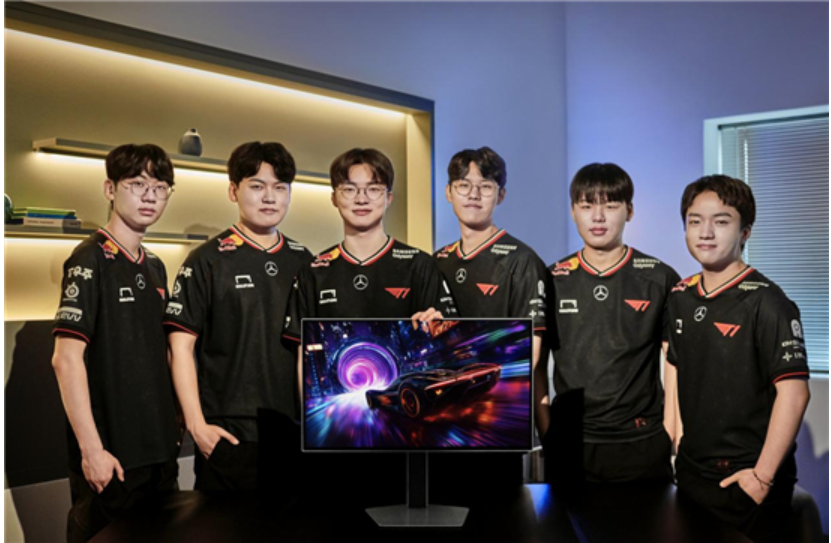1761279250463365.png 三星携手传奇战队T1:双十一签名显示器臻品拍卖启幕,尖端装备助燃竞技梦想