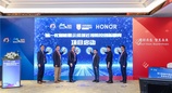 荣耀绿洲护眼专题亮相2025明眸中国近视防控大会