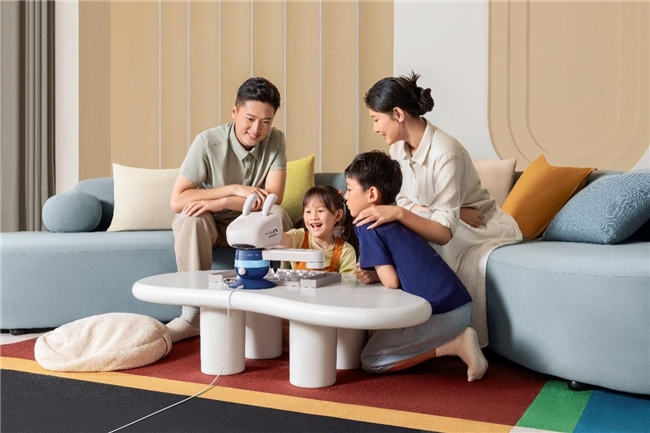 商汤元萝卜联动疯狂动物城推出朱迪系列新品，以用户体验传递成长力量