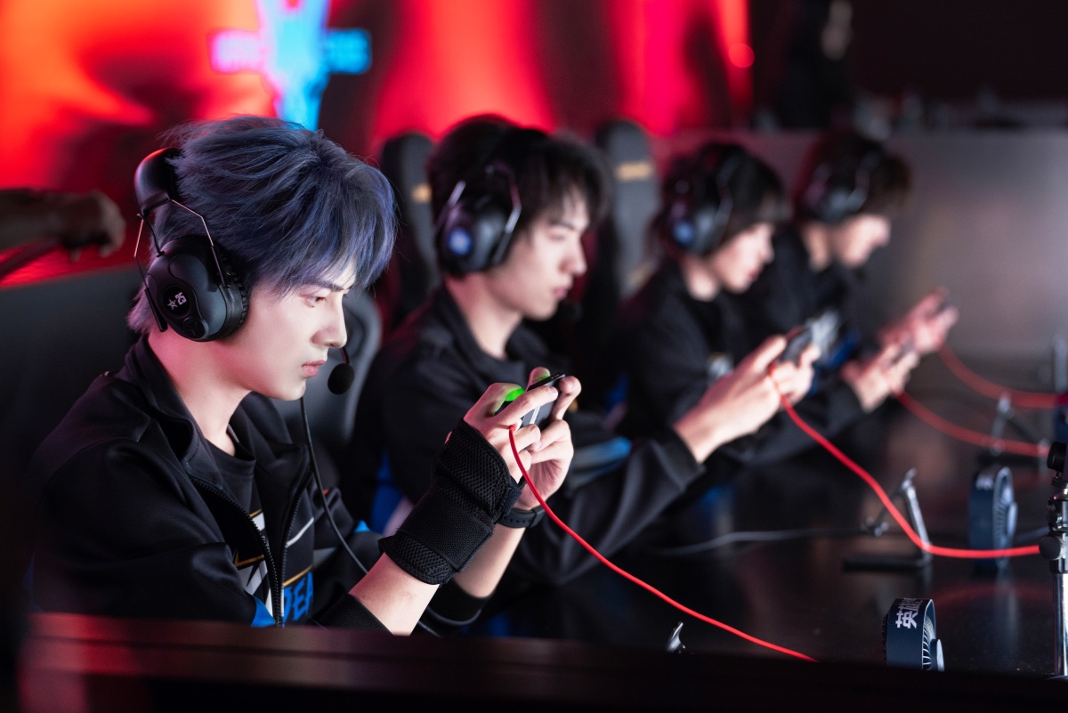 《和平精英》新春短剧《想去你的2026》全网播放量超3亿！ 游戏DAU 破9000万后再创佳绩