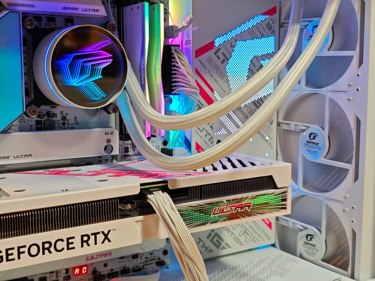 七彩虹iGame GeForce RTX 4070 SUPER Ultra W OC 12GB评测