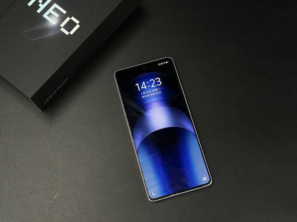 极致轻薄游戏体验加码！iQOO Neo9体验报告