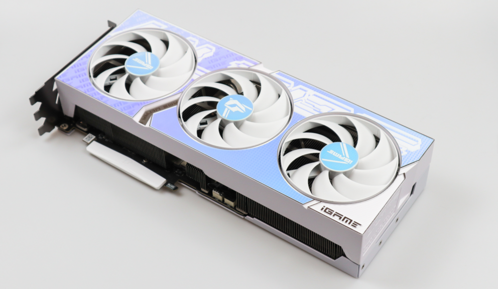 4K游戏性能猛兽：七彩虹iGame GeForce RTX 4080 SUPER Ultra W OC 16GB评测