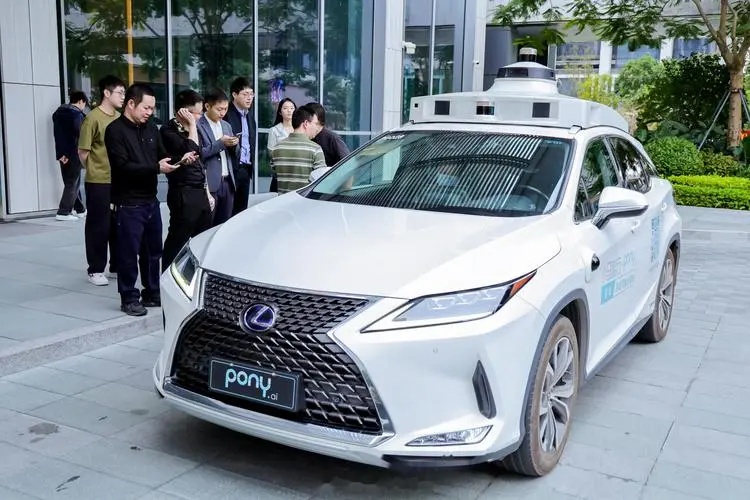 小马智行官宣第七代纯电 Robotaxi 概念车，2024 北京车展亮相