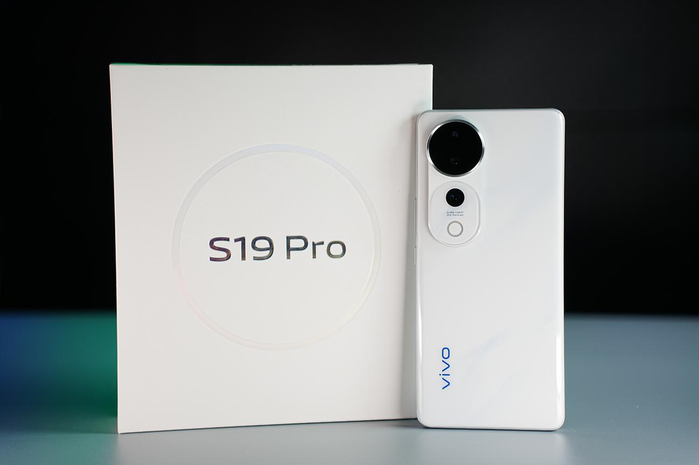 有东方之美，还有轻薄时尚长续航：vivo S19 Pro评测