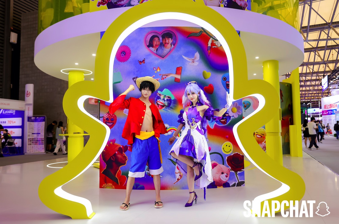 Snapchat 携“巨型 AR 魔镜” 空降 ChinaJoy， 成 B2B 展馆最热展台之一