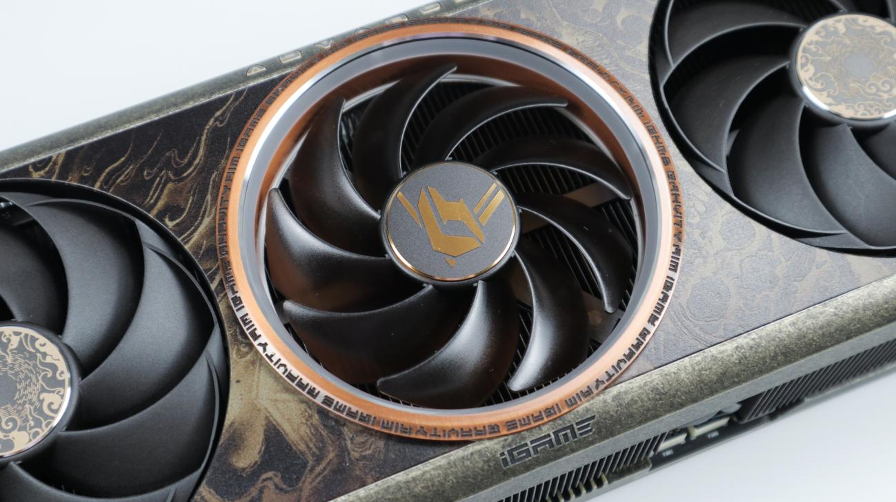 ​iGame GeForce RTX 4080 SUPER黑神话定制显卡评测