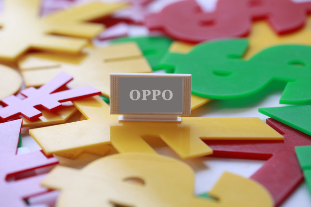 OPPO Reno13 系列正式开售， 新一代超美小直屏 2699 元起