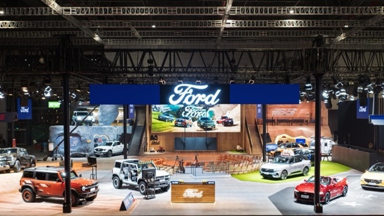 新福特F-150猛禽与福特烈马复古特别版于上海车展开始中国首秀