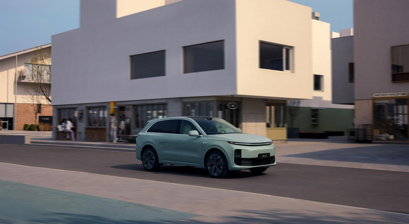 理想L系列智能焕新版正式发布  辅助驾驶芯片升级，全系标配激光雷达，底盘、豪华配置再升级