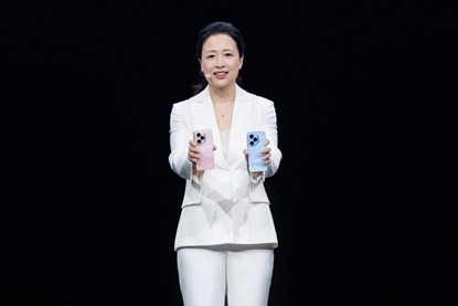 轻旗舰荣耀400系列手机正式发布，售价2124.15元起