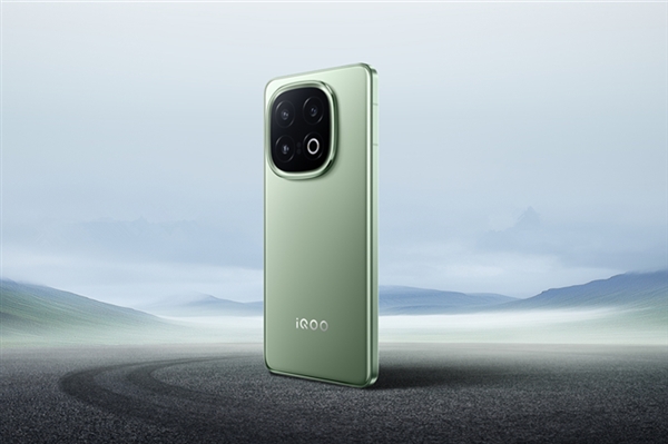 iQOO 15将搭载定制三星2K直屏