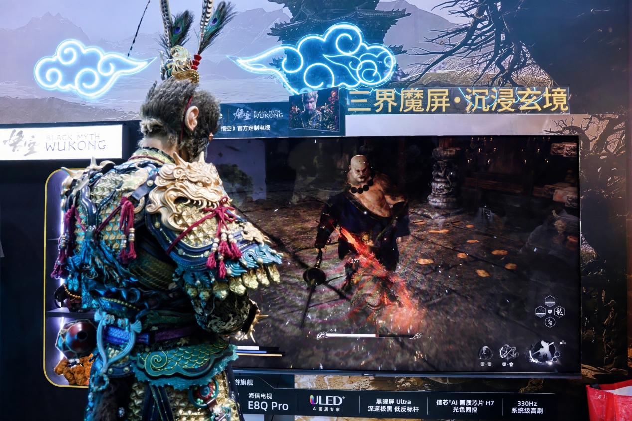 海信电视E8Q Pro燃爆2025ChinaJoy，三大硬核技术重塑影游视界