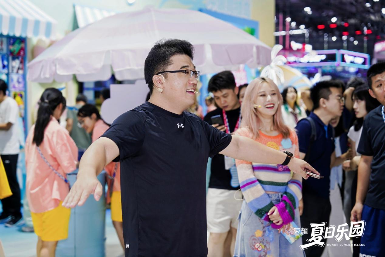 荣耀平板GT2 Pro玩转ChinaJoy，带来多款热门游戏，娱乐玩法百变