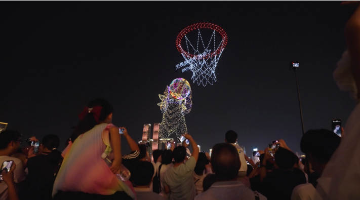 ​"雄奇山水·新韵重庆"全球闪耀！无畏契约×库里中国行燃爆山城