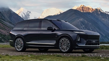 蔚来全新ES8正式上市，起售价40.68万元