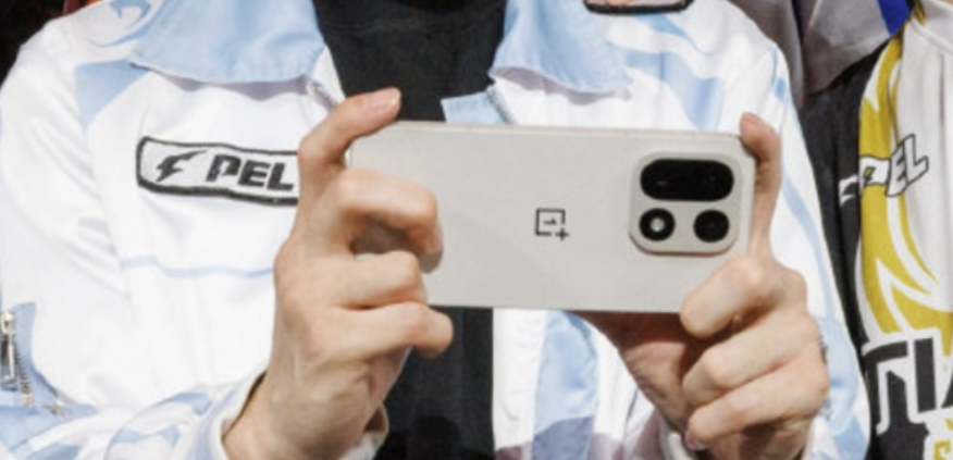 一加15真机曝光，不再联名哈苏