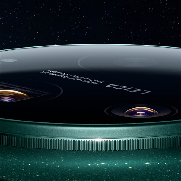 小米最惊艳、最薄的Ultra！小米17 Ultra星空绿外观细节公布：超大R角2D直屏