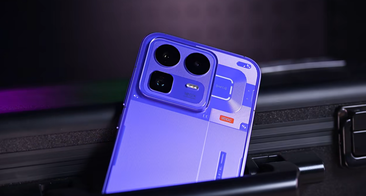 真我Neo8：165Hz三星屏、新一代潮玩电竞旗舰