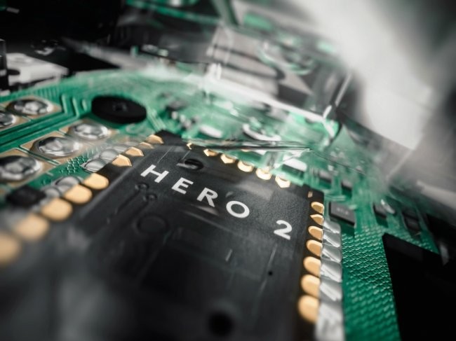 雪豹突袭赛场！罗技GPW5雪豹电竞鼠标解锁个性化电竞新体验