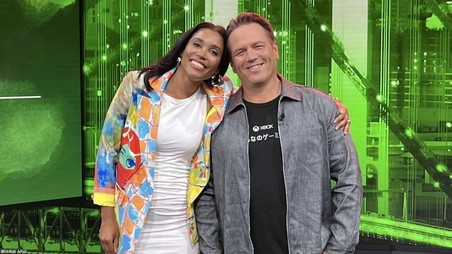 Xbox换帅：Phil Spencer退休 Sarah Bond离职