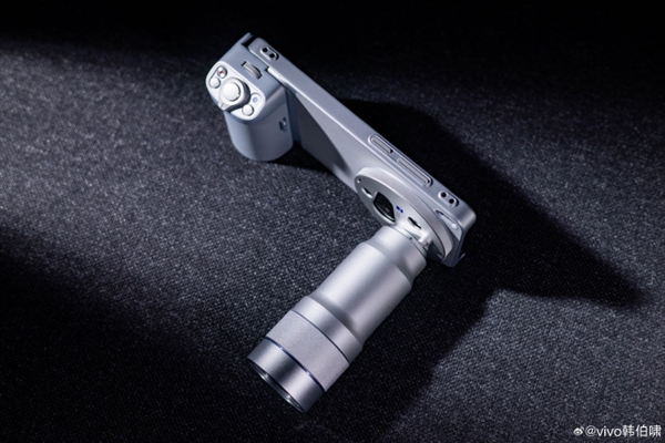 视频能力能媲美iPhone 春晚已经验证！vivo X300 Ultra正式亮相 三大创新公布