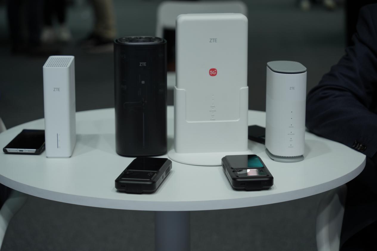 中兴移动互联终端升级“连接+”战略，全球首款Al + Wi-Fi 8室内CPE发布