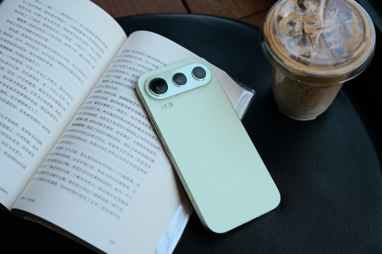 荣耀600 Pro图赏：颜值在线，性能可打