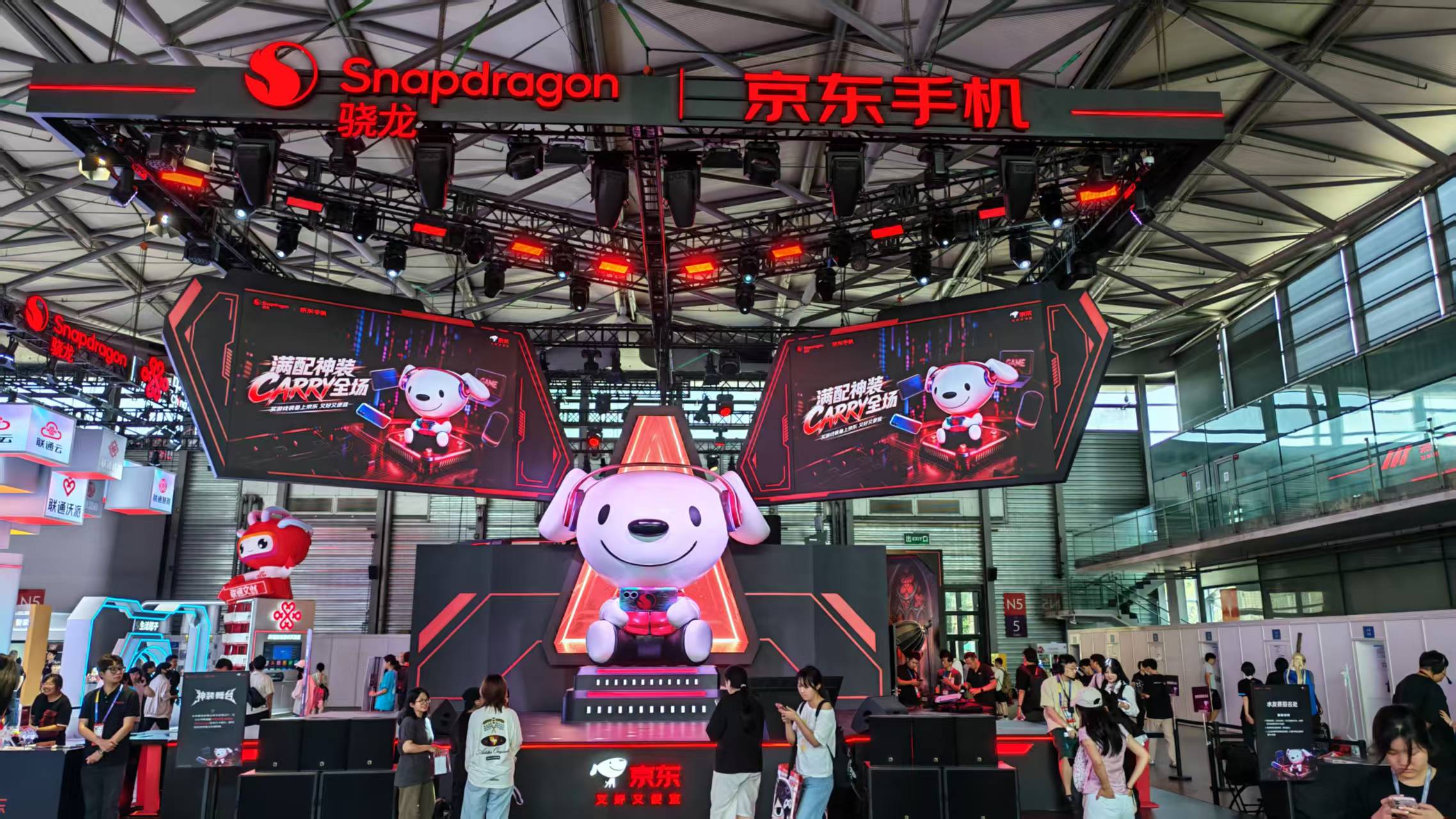 CJ2026京东展台探访：硬核玩家的沉浸式体验空间