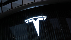 特斯拉正式在港澳推出廉价版Model 3，起售价不足18万元