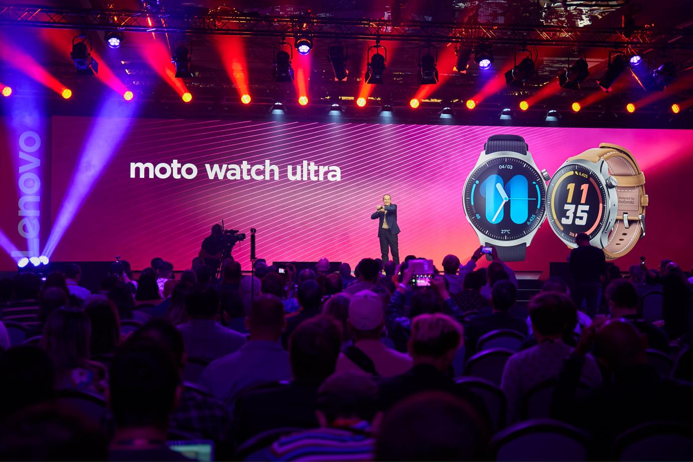 摩托罗拉发布首款支持Qira的智能手表moto watch ultra